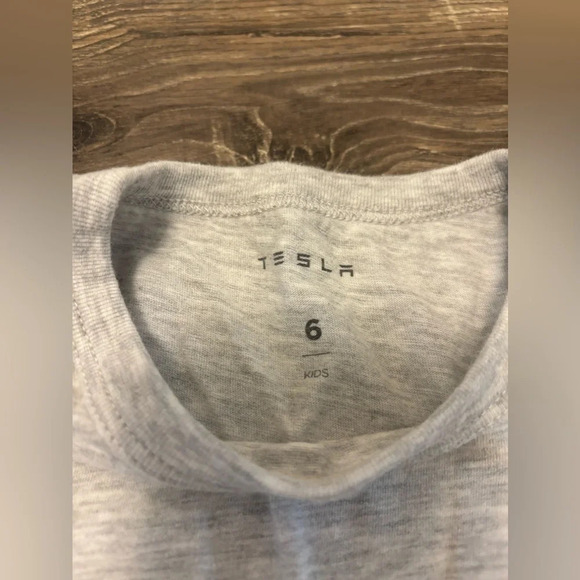 Tesla Boys Light Gray T Shirt Size 6 Kids - Picture 2 of 3